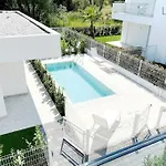 Le Jolie Village Apartment